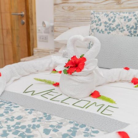 Romance Bungalows Beau Vallon  Exterior foto