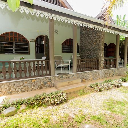 Romance Bungalows Beau Vallon  Exterior foto