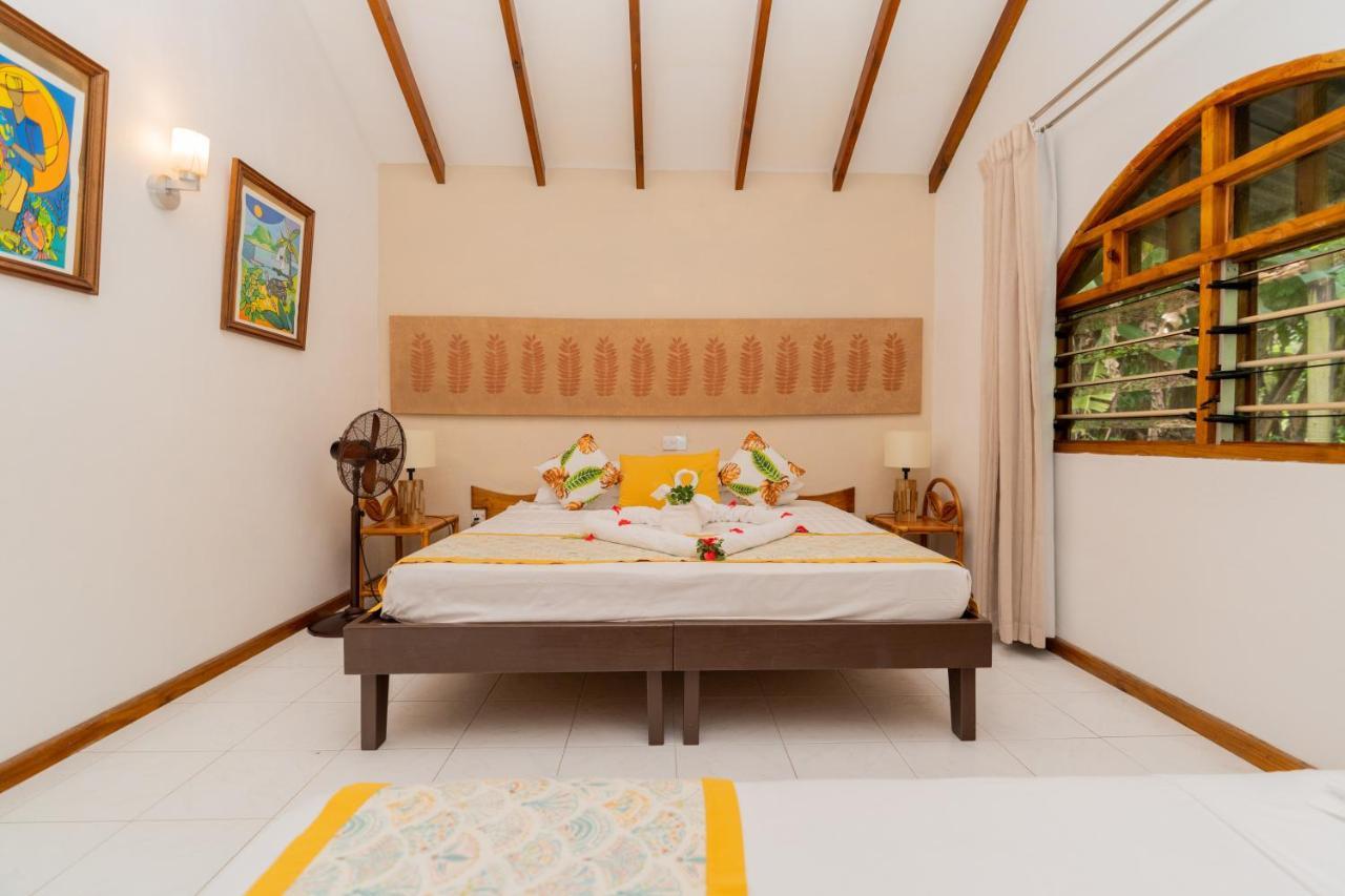 Romance Bungalows Beau Vallon  Exterior foto